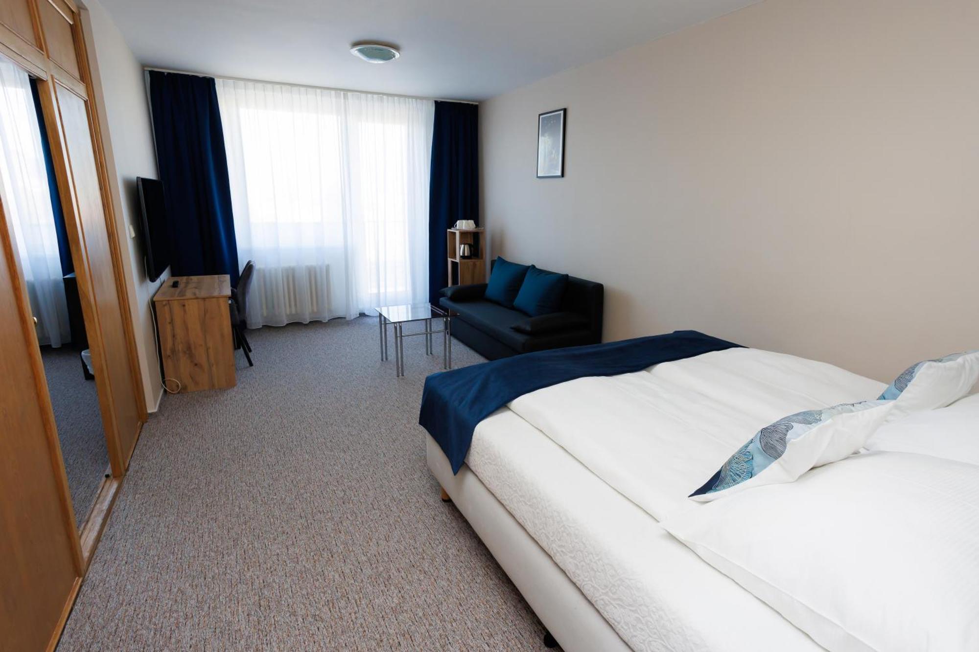 Hotel Fit Prerov Bagian luar foto